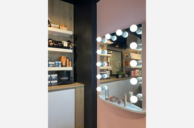 Verzorgingshoek in Apotheek Cortebeeck Edegem